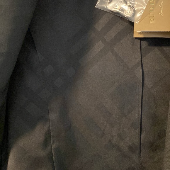 NWT BURBERRY CLASSIC FITTED CHECK LINED 100% WOOL BLAZER BROOCH NOT INCLUDED - Picture 4 of 11